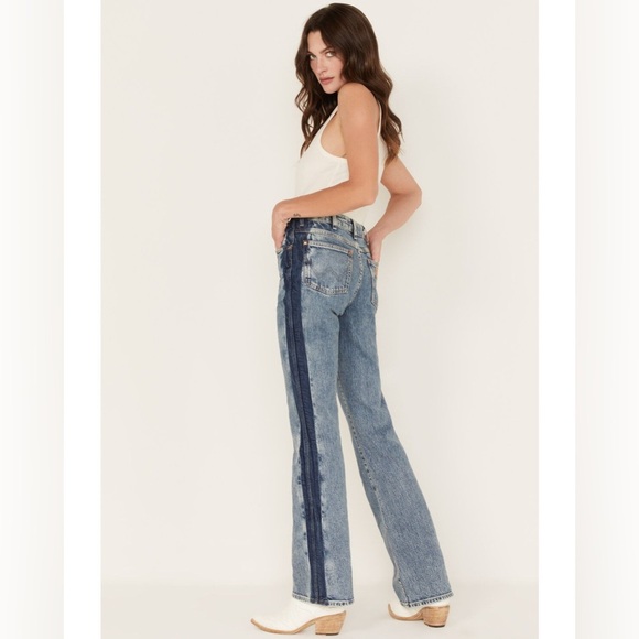 WRANGLER TWO TONE COLOR BLOCK HIGH RISE WESTWARD BOOTCUT JEANS - Picture 1 of 14
